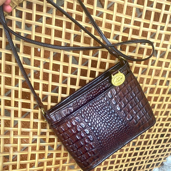 Brahmin Dark Brown Crocodile-Embossed Cross leather zipper closure back Pocket - Picture 1 of 17